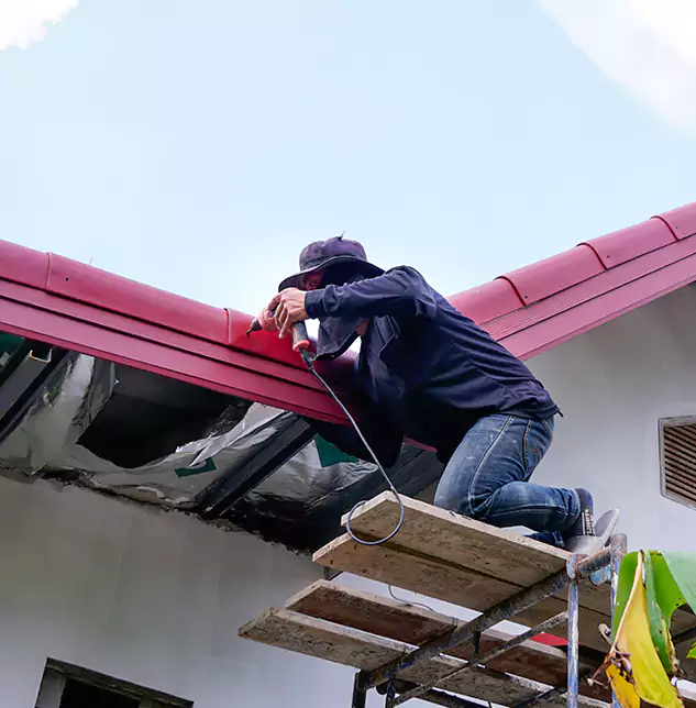 Expert Gutter and Roof Repair: Keeping Oak Forest Properties Dry and Protected
