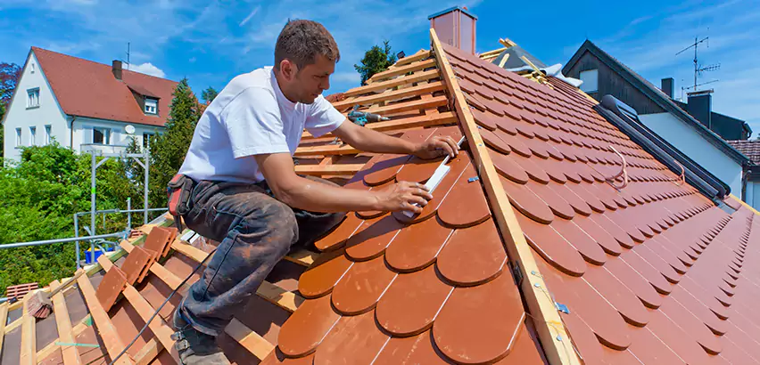 Broken and Cracked Tile Repair in Oak Forest
