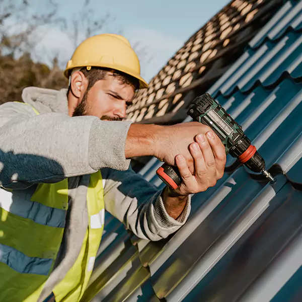 Why Oak Forest Property Owners Choose Oak Forest Roofing Pro for Metal Roof Replacement?
